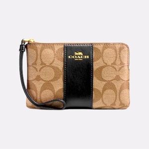 Coach Corner Zip Wristlet In Signature Canvas Zip-Top closure